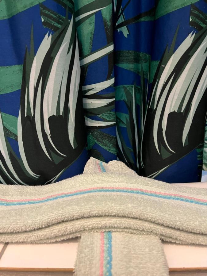 Private Schlafzimmer Mit Wc Dusche Mönchengladbach Eksteriør billede