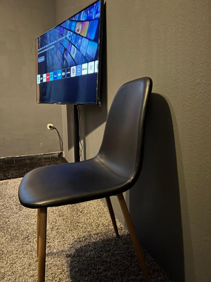 Private Schlafzimmer Mit Wc Dusche Mönchengladbach Eksteriør billede